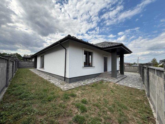 Одноповерховий будинок в Бучі, ділянка 5 соток. З НАПОВНЕННЯМ Буча