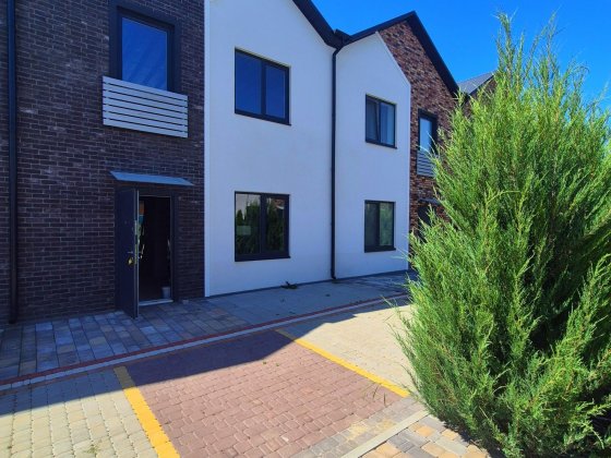 Таунхаус Заріччя в закритому житловому комплексі Белая Церковь