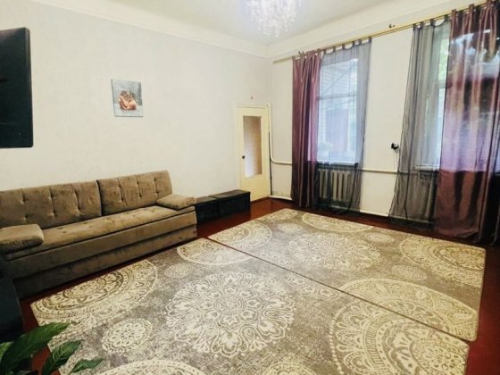 Частина будинку в центрі з автономкою, окремий вхід Белая Церковь