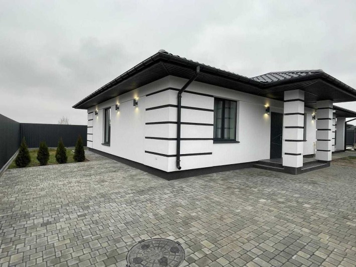 Будинок з ремонтом в котеджному містечку в Бучі - фото 1