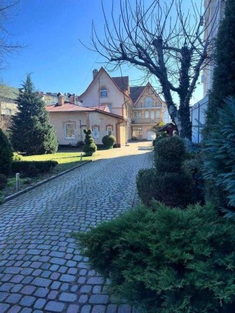 Продаю особняк поблизу центру міста - фото 1