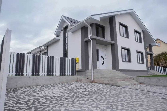 Двоповерховий дуплекс в Бучі - фото 1