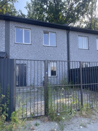 Готовий таунхаус 100 м.кв., окремий двір, газ, 50000 $ - фото 1