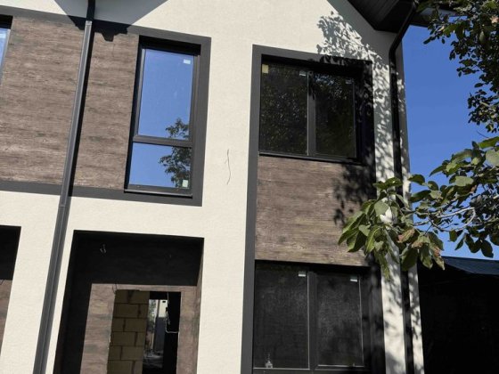 Таунхауси в КМ біля Бучанського парку Буча