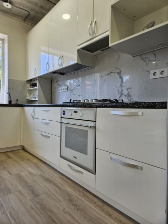 Кутовий Таунхаус з ремонтом, центральні комунікації, газ, ПРОГРАМИ - фото 1