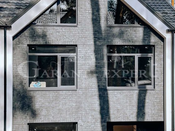 Дуплекс з початковим ремонтом в Лісовій Бучі. ПРОСТОРА ділянка.Тераса. Буча