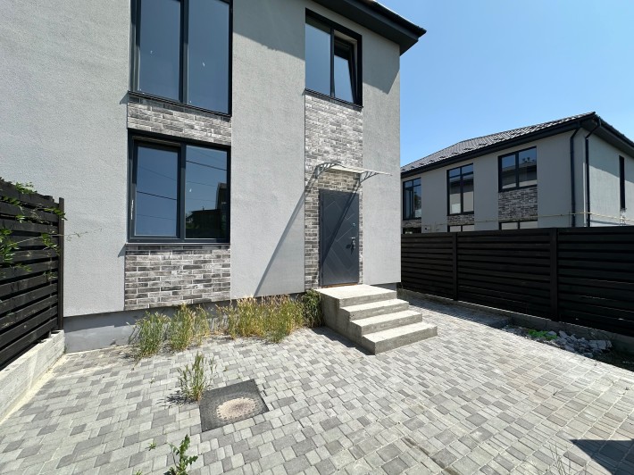 Продам Дуплекс в Місті Ірпінь. Поруч Набережна та Інфраструктура. - фото 1