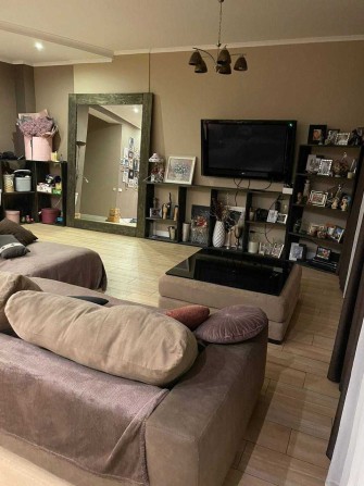 ТаунХаус в Ірпені з ремонтом 163 м² (2.4 сотки): 2 поверхи + мансарда - фото 1