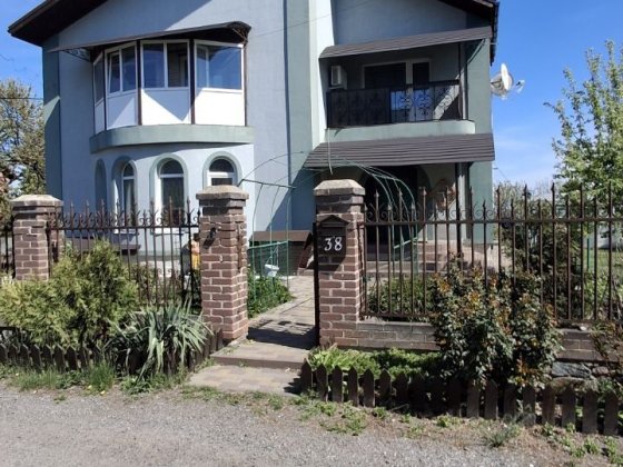 Продам 2-о поверховий будинок  в м. Біла Церква, Київське  шосе. Белая Церковь