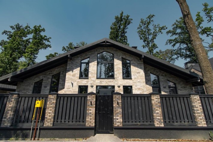 Будинок ПРЕМІУМ якості в Лісовій Бучі, закрите містечко, новий ремонт! - фото 1