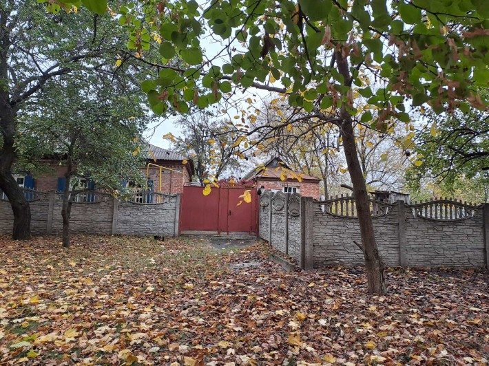 1/2 Будинку в Кременчуці по просп. Полтавському, буд. 117 - фото 1