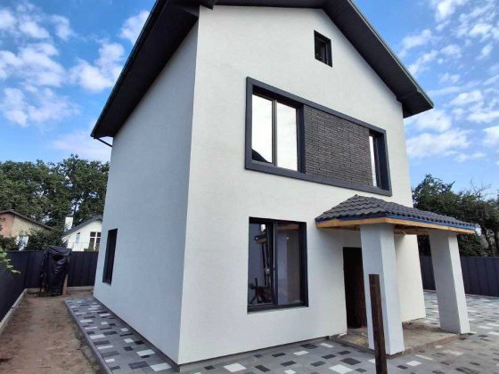 Будинок біля Синергія Сіті.  Цегла. ГАЗ Ірпінь