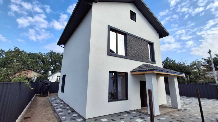 Будинок біля Синергія Сіті.  Цегла. ГАЗ - фото 1