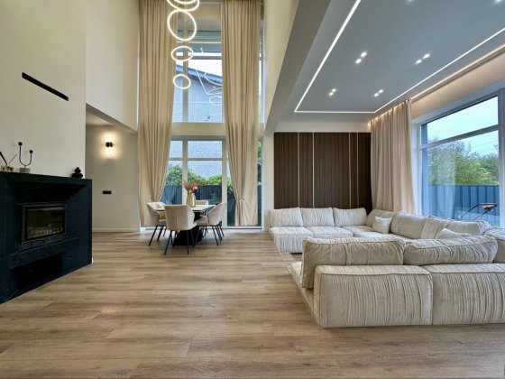 Продам сучасний будинок з меблями та технікою Івано-Франківськ