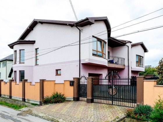 Сучасний 2-поверховий будинок з гаражем та власною ділянкою. ВЛАСНИК Івано-Франківськ