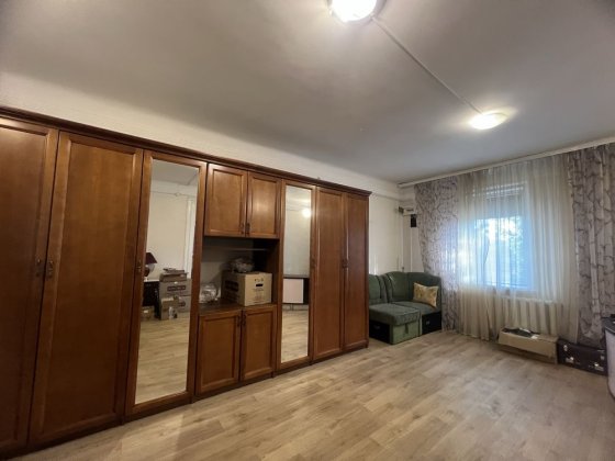 Будинок в Крюкові, поруч зупинка Вагонзавод Кременчук