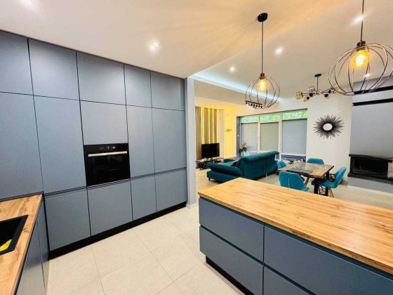 БЕЗ КОМІСІЇ! новий БУДИНОК з дизайнерським ремонтом. ТОП локація Буча