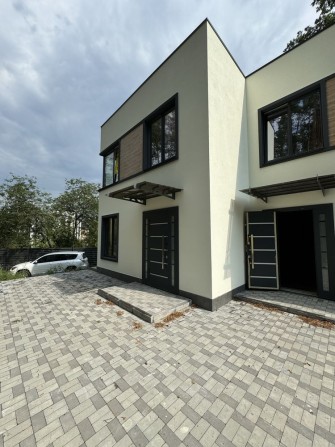 Дом кирпичный с документами газ под участком центральные коммуникации - фото 1