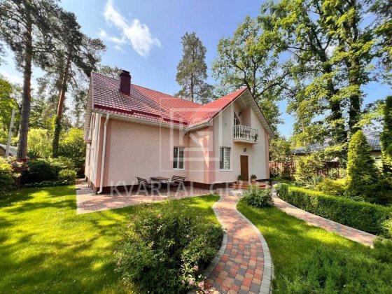 Будинок у лісовій частині Ірпеня. Ірпінь