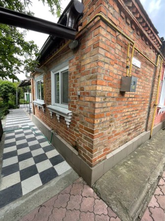 Продаж будинку в центрі міста - фото 1