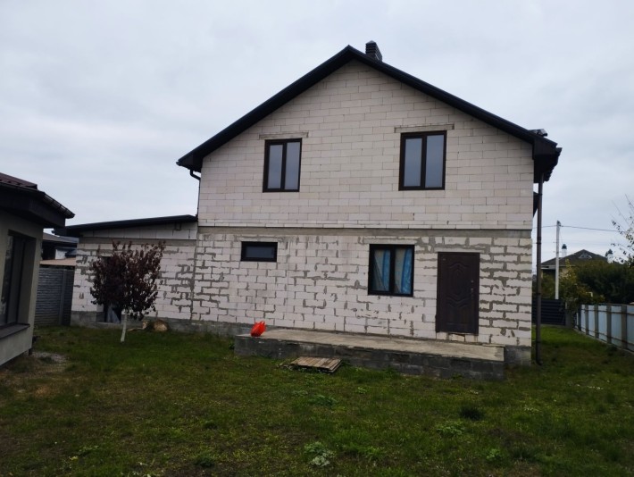 Продам будинок введений в експлуатацію на Лєтрі Таращанський масив - фото 1