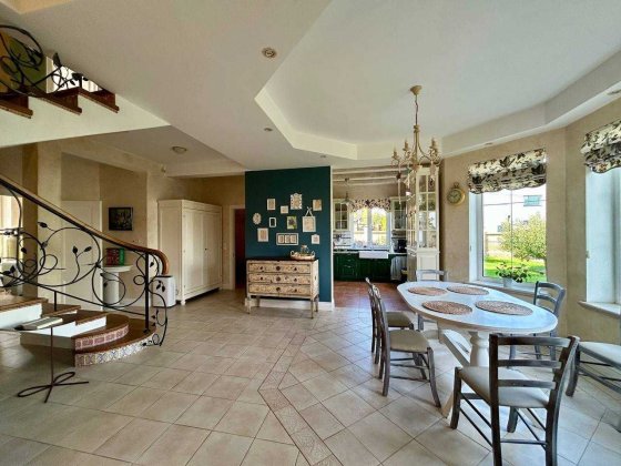 Продаж будинку з дизайнерським ремонтом в Ірпені, вул. Висоцького Ирпень