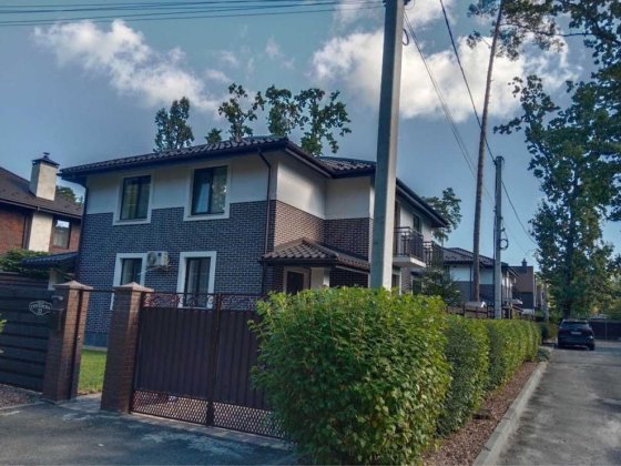 Дуплекс з ремонтом . МІНІМАЛЬНЕ ОФОРМЛЕННЯ . Без комісії для покупців Буча