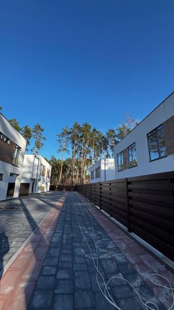 Сучасний, готовий  дуплекс в Бучі. Є газ, мін оформлення. - фото 1