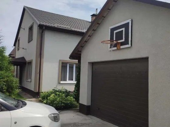 Дом в Борисполе, подключен к Солнцу Бориспіль