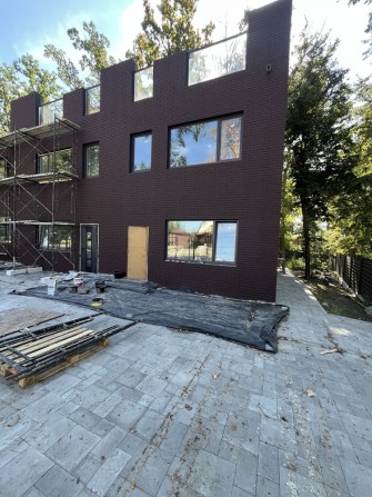 Нова ціна! Таунхаус з гаражем та терасою в Бучі! - фото 1