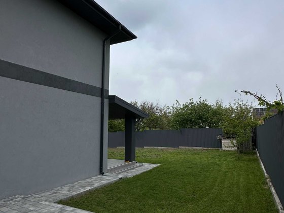 Будинок у тихому місці Буча Буча