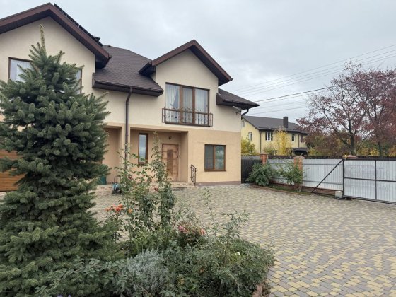 Продам будинок (таунхаус) у Борисполі, вул. Деснянська - 120 м² Бориспіль