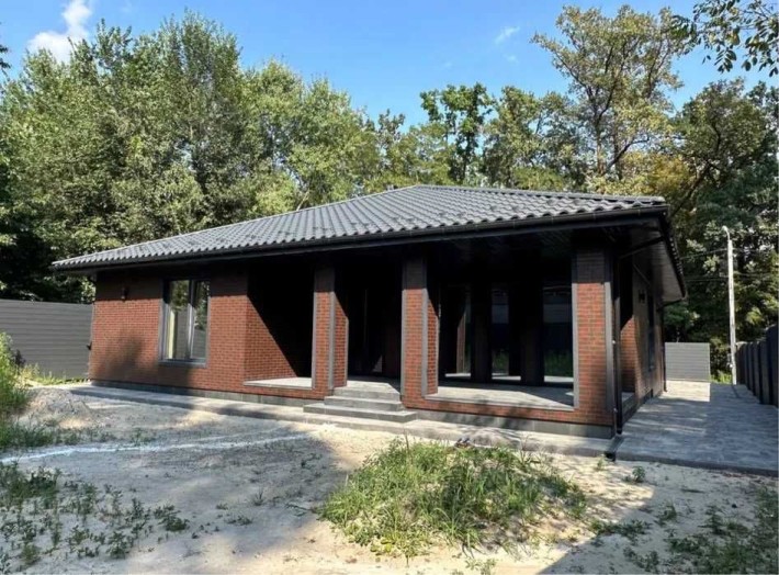 Одноповерховий БУДИНОК в Бучі, 184 м2, 7 соток! - фото 1