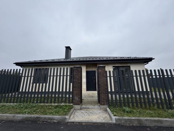 Одноповерховий ОКРЕМИЙ  БУДИНОК  у Лісовій Бучі! Чистове оздоблення! Буча