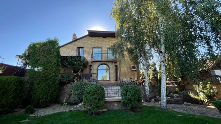 Продам будинок  в центрі міста - фото 1