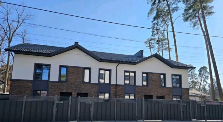 Готовий таунхаус в ЦЕНТРІ міста! ГАЗ, міські комунікції - фото 1
