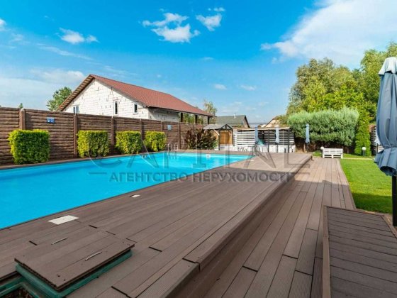 Продаж / Будинок / 266 м2 / пер. Березневий Бориспіль