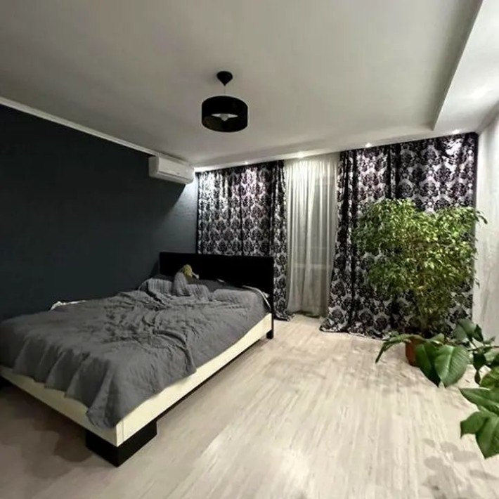 Продаж будинку і центрі м.Бориспіль.  Газ, гараж - фото 1