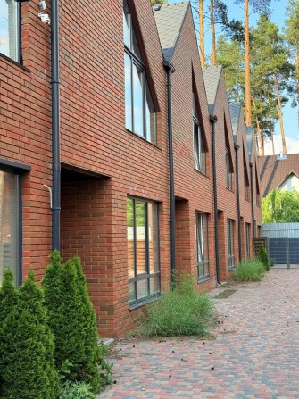 Терміновий продаж.ТаунХаус в Ірпені біля центрального парку - фото 1