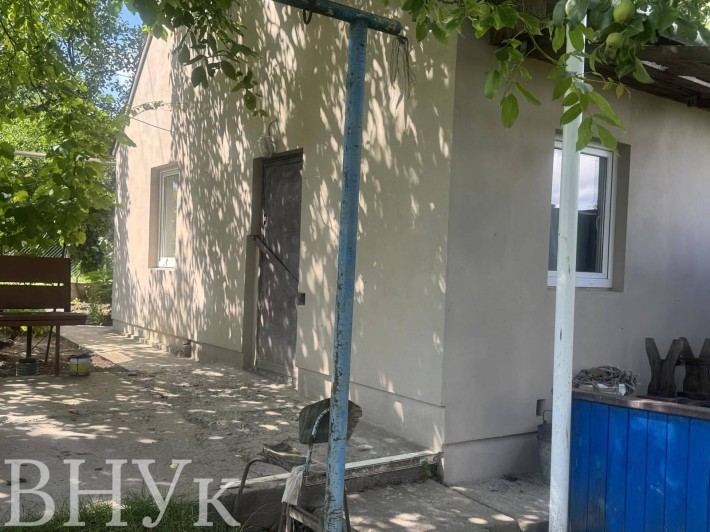 Земельна ділянка в межах Луцька з будинком! - фото 1