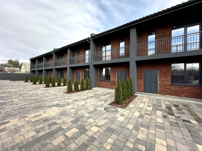 Таунхаус в Центрі Ірпеня. Центральні Комунікації, ГАЗ. Без Комісії - фото 1