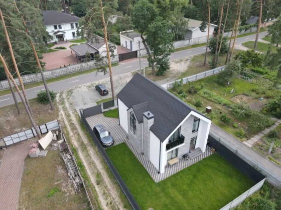 Сучасний будинок 140 м² у лісовій Бучі, 15 хв до Києва Буча