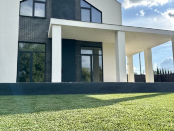 ДОМ на 1 линии ОЗЕРА - 10 соток - 5 минут от Бучанского ПАРКА! Буча