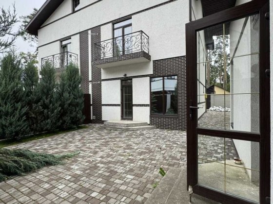 Дуплекс з сауною та частковим ремонтом у центрі Бучі Буча