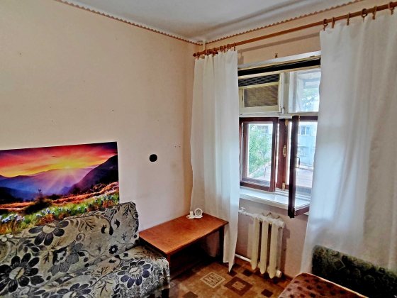 Продам комнату с техникой, мебелью и ремонтом в центре Черноморска Чорноморськ
