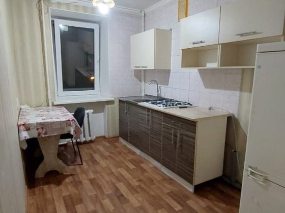 Продам гарненьку гостиночку .