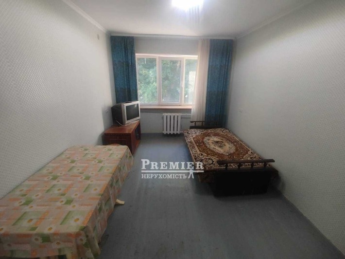 Продається простора кімната у м. Чорноморськ - фото 1