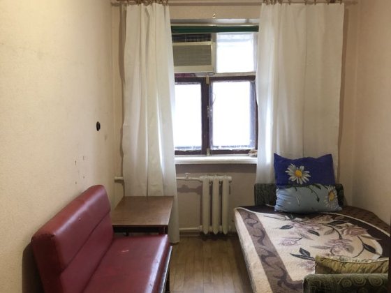 Продаю компактную комнату с частичными удобствами в центре города! Чорноморськ