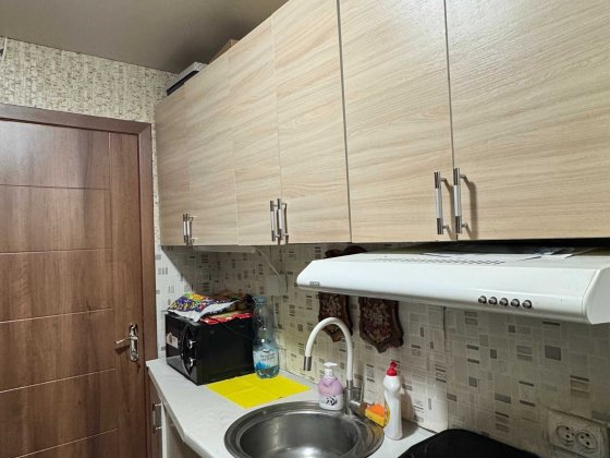 Продам комнату в общежитии со своим сан.узлом и кухне! Чугуев