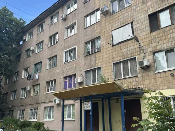 Кімната 19 м²,поверх 2/5, на ЖБІ, вода і каналізація в кімнаті